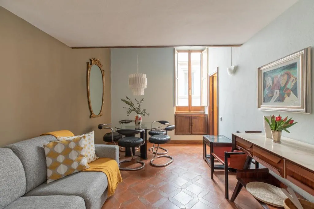 Innovative Pantheon House, Roma, Italia