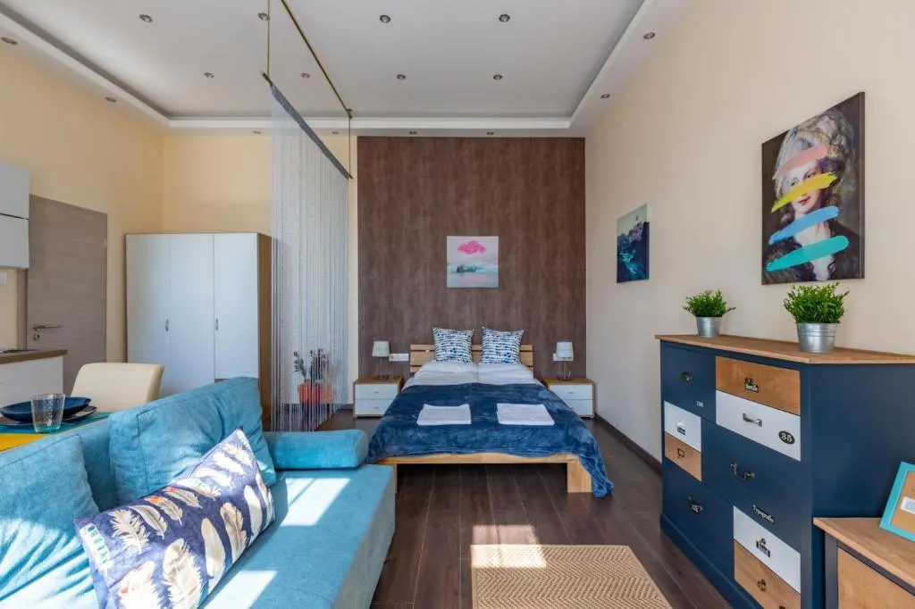 Let The Good Vibes Roll In This Zippy Home, Budapest, Hungary