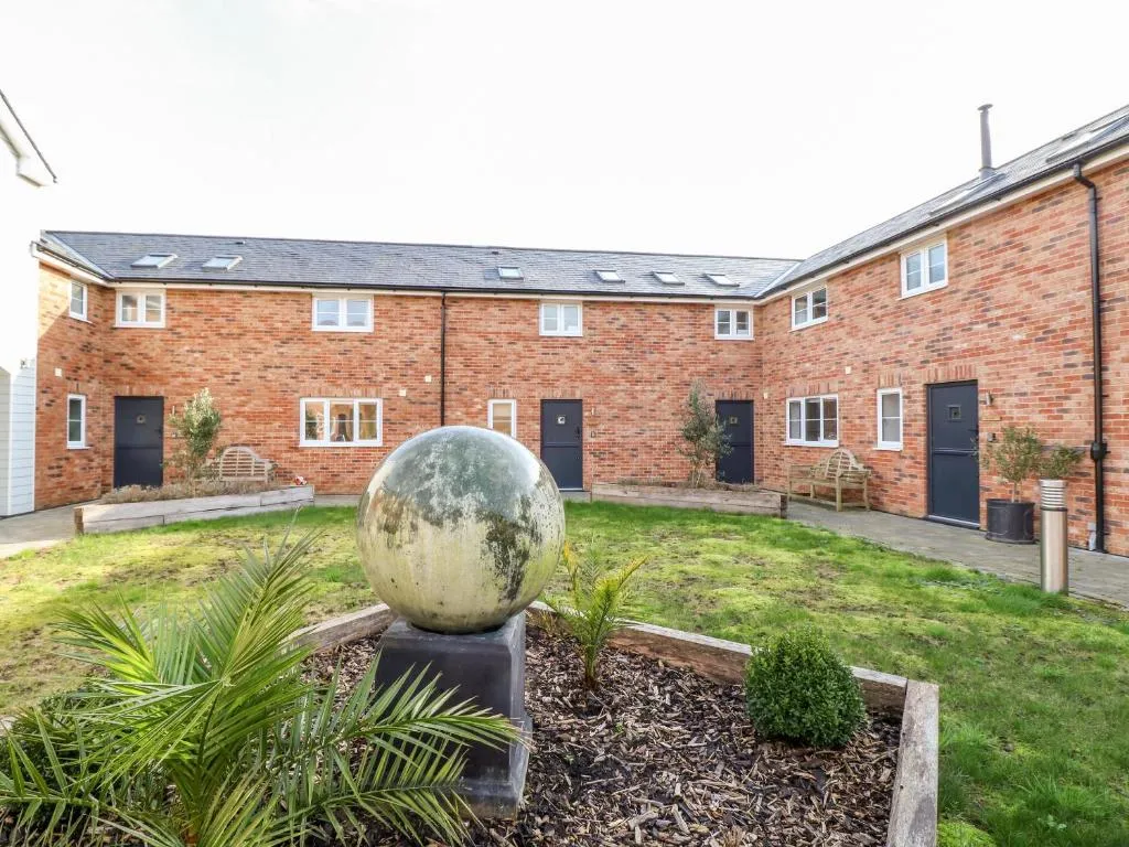 MARENGO, Cwmbran, United Kingdom