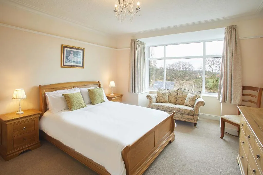 Brook Villa, Whitby, Marea Britanie