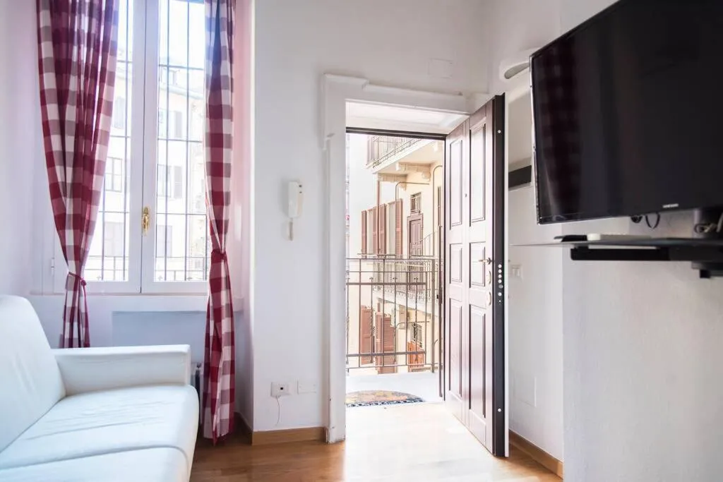 White and Clean Apartment near Metro MM1, Comasina, Italy