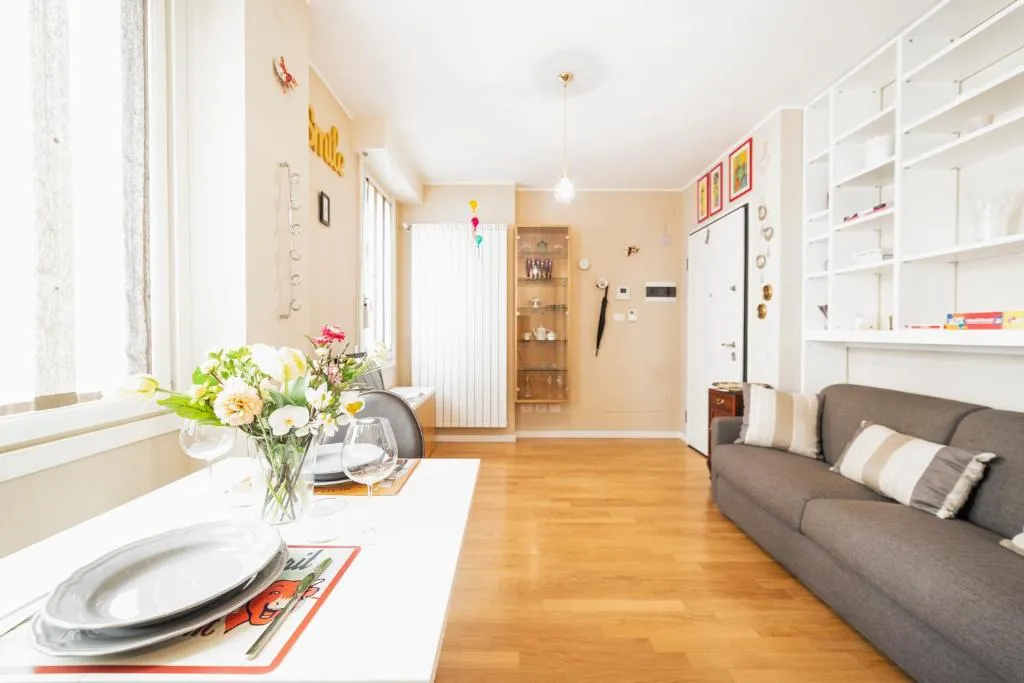 Zara & Isola Subway Apartment, Milano, Italia
