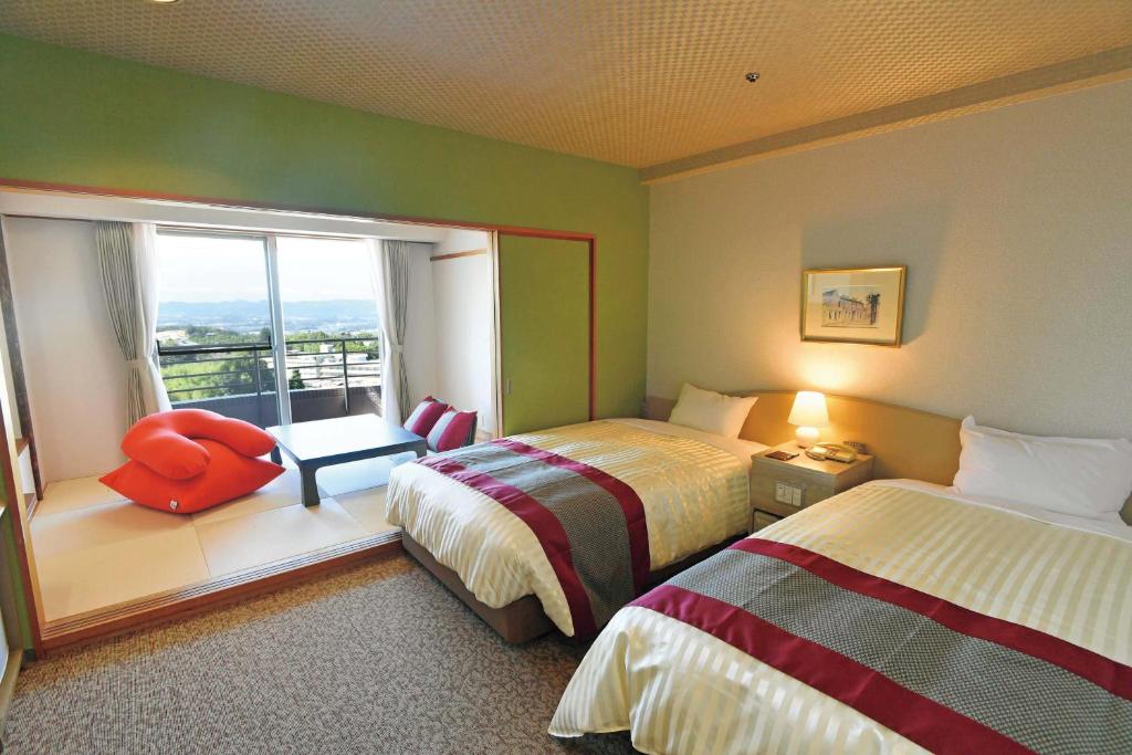 The Gran Resort Princess Arima thumbnail 4