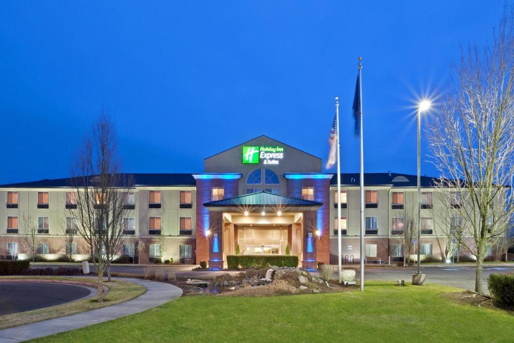 Holiday Inn Express Hotel & Suites Albany, an IHG Hotel