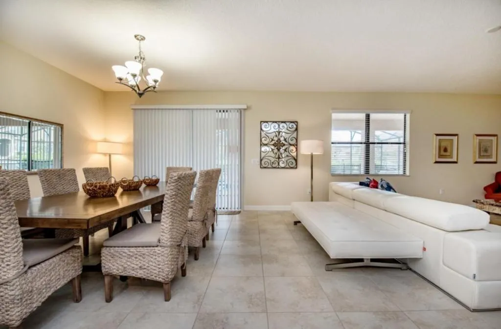 Dreamy Marian Home with Private Pool House Next Disney, Davenport, United States