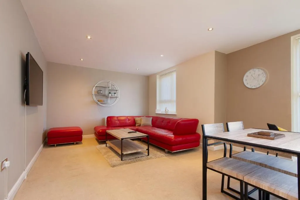Luxury Three Bedroom Apartment With Lift Access, Blackpool, Marea Britanie