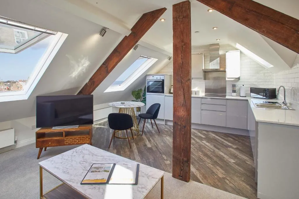 The Penthouse, Hudsons Yard House, Whitby, Marea Britanie