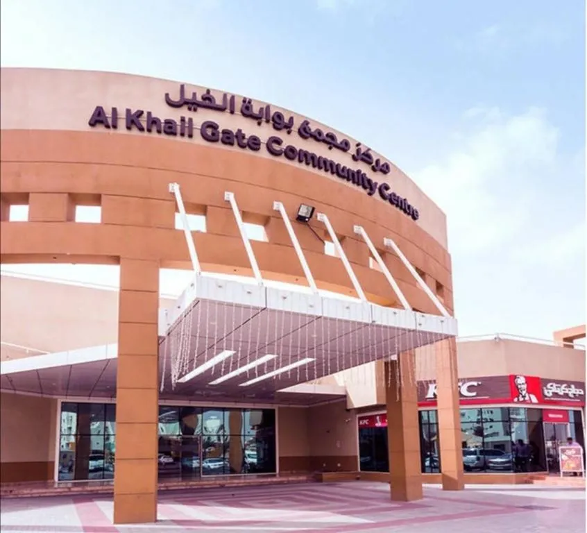 Dubai Staycation-Male or Female Dormitory Shared room, Alantos, United Arab Emirates