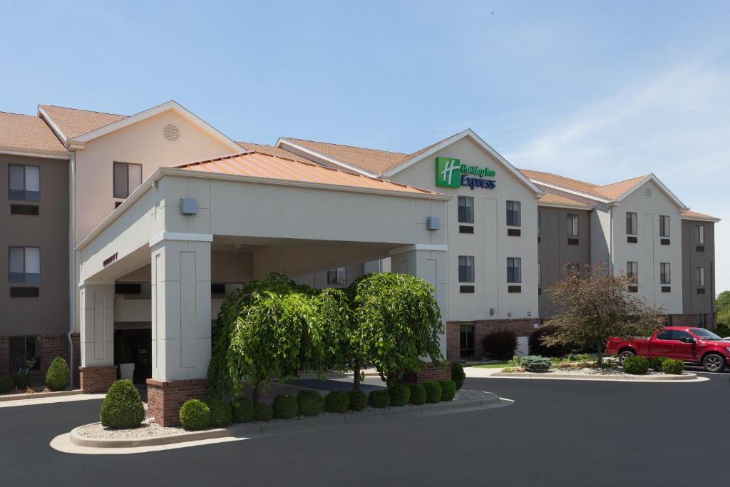 Holiday Inn Express Hotel & Suites Brookville, an IHG Hotel