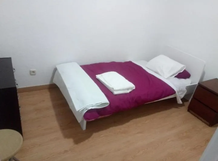 Center Malasaña Single Bedroom, Madrid, Spania