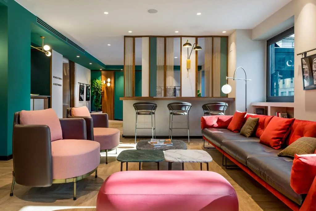 Hotel Canada, Comasina, Italy