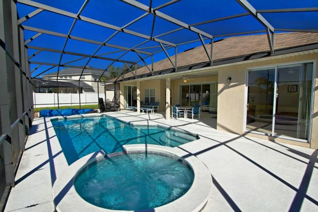 Charleston Manor by Florida Spirit, Davenport, United States
