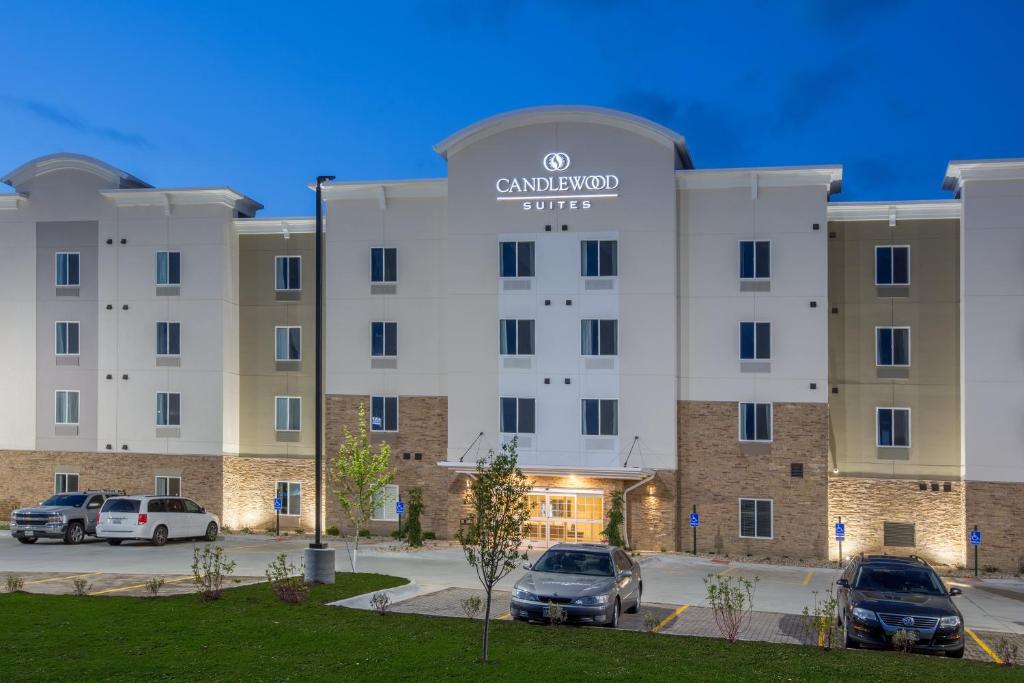 Candlewood Suites - Omaha Millard Area, an IHG Hotel