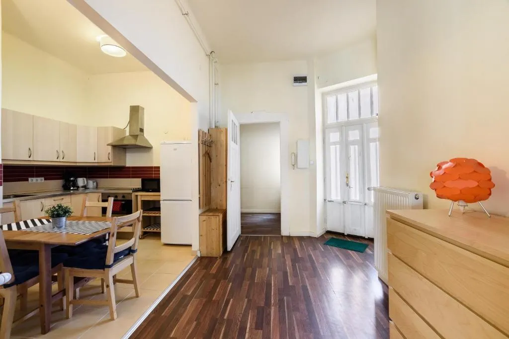 Arpa Flat Sunny, Budapest, Hungary