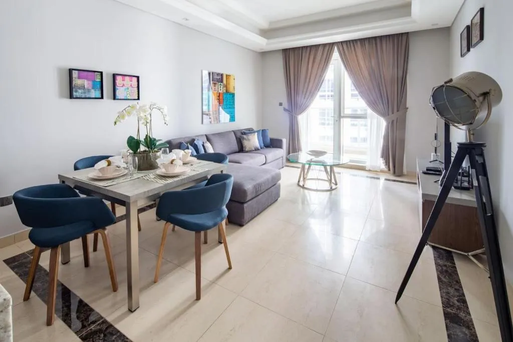 Frank Porter - Mon Reve, Alantos, United Arab Emirates