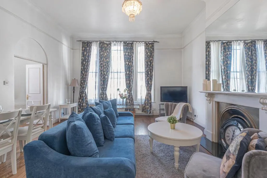 Grand Earls Court Apartment, Londra, Marea Britanie