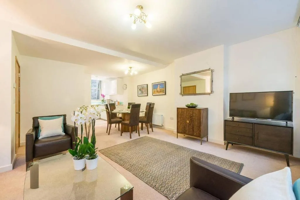 Alfred Place - Captivating short let apartment in Central London, Londra, Marea Britanie