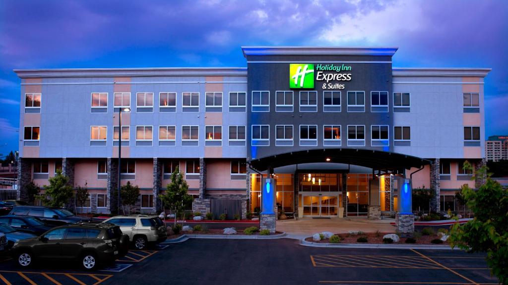 Holiday Inn Express Hotel & Suites Colorado Springs Downtown Central, an IHG Hotel