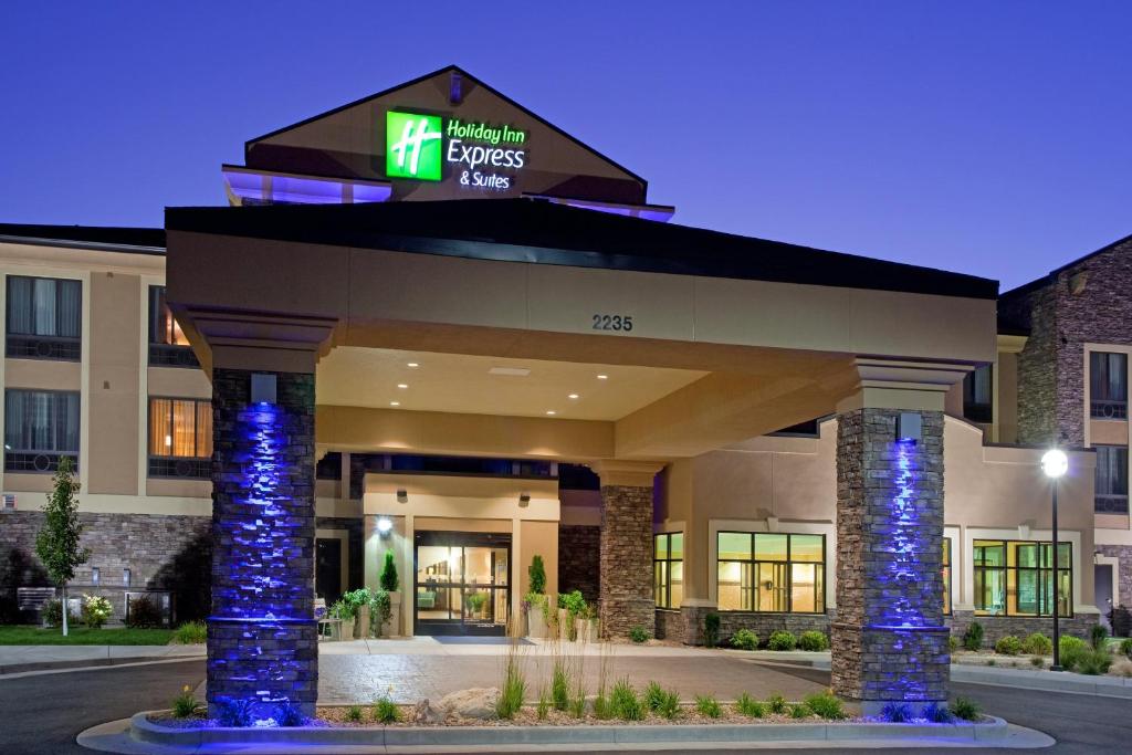 Holiday Inn Express Hotel & Suites Logan, an IHG Hotel