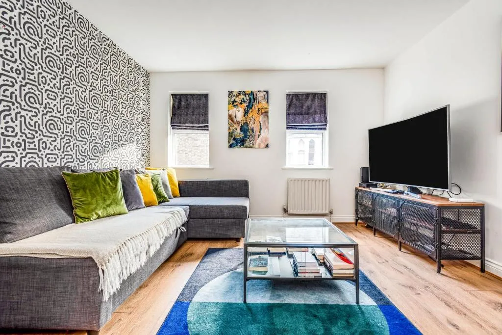 3 Bedroom Townhouse near South Park Oxford - close to city centre !, College Corner, United Kingdom