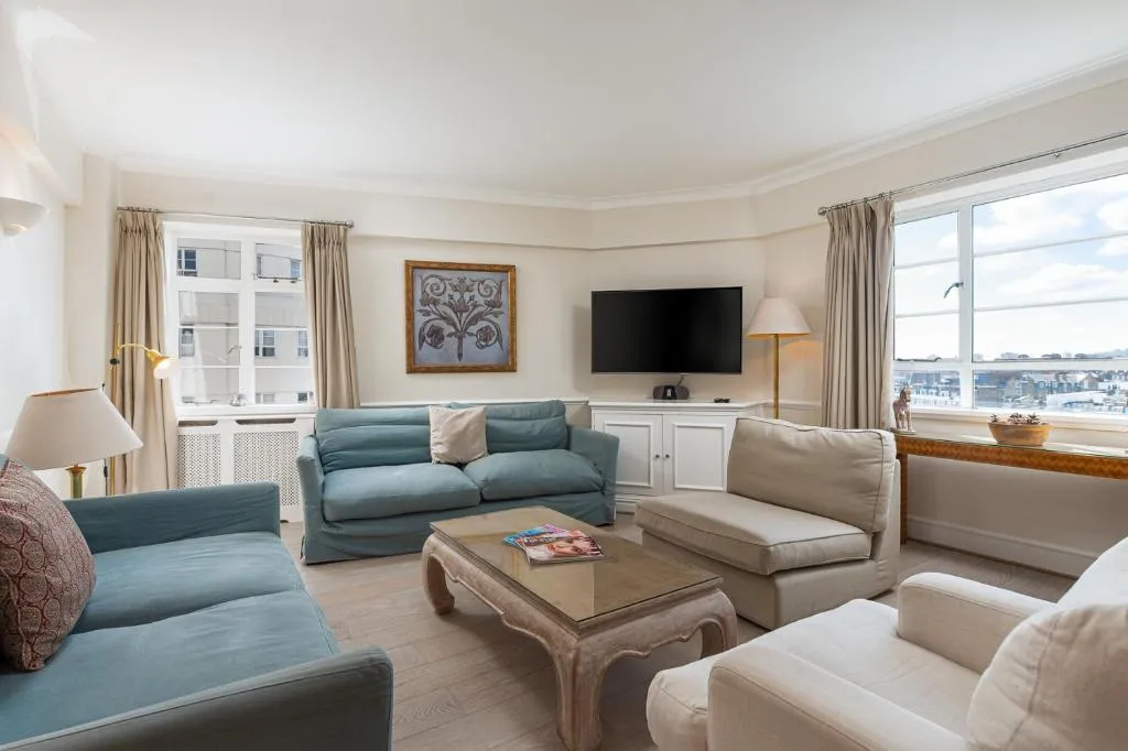 Apartment 714 - Nell Gwynn House, Chelsea, Londra, Marea Britanie