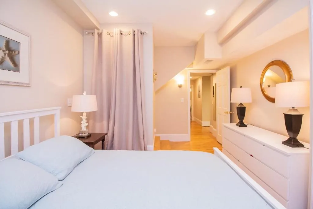 Large 1Bedroom Apartment, MGH, BU, MIT, Boston, United States