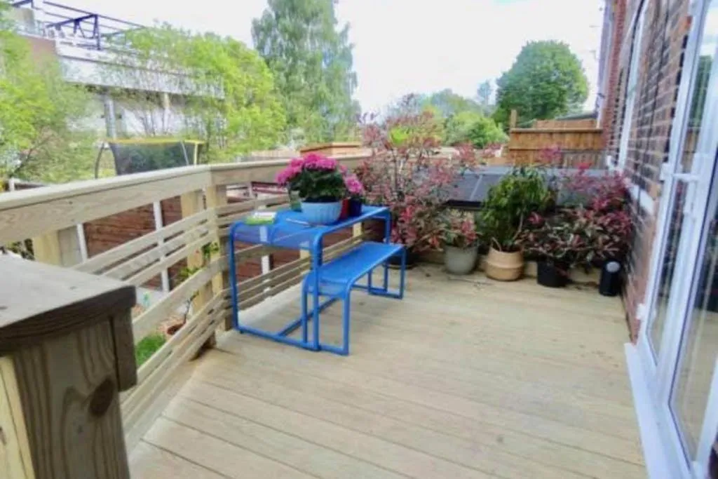 United View! 4/BR House, Prime location, Transport, Manchester (CT), United Kingdom