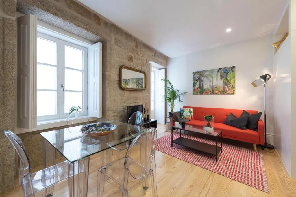 LovelyStay - Vitoria Viewpoint 1BR Flat, Porto, Portugal