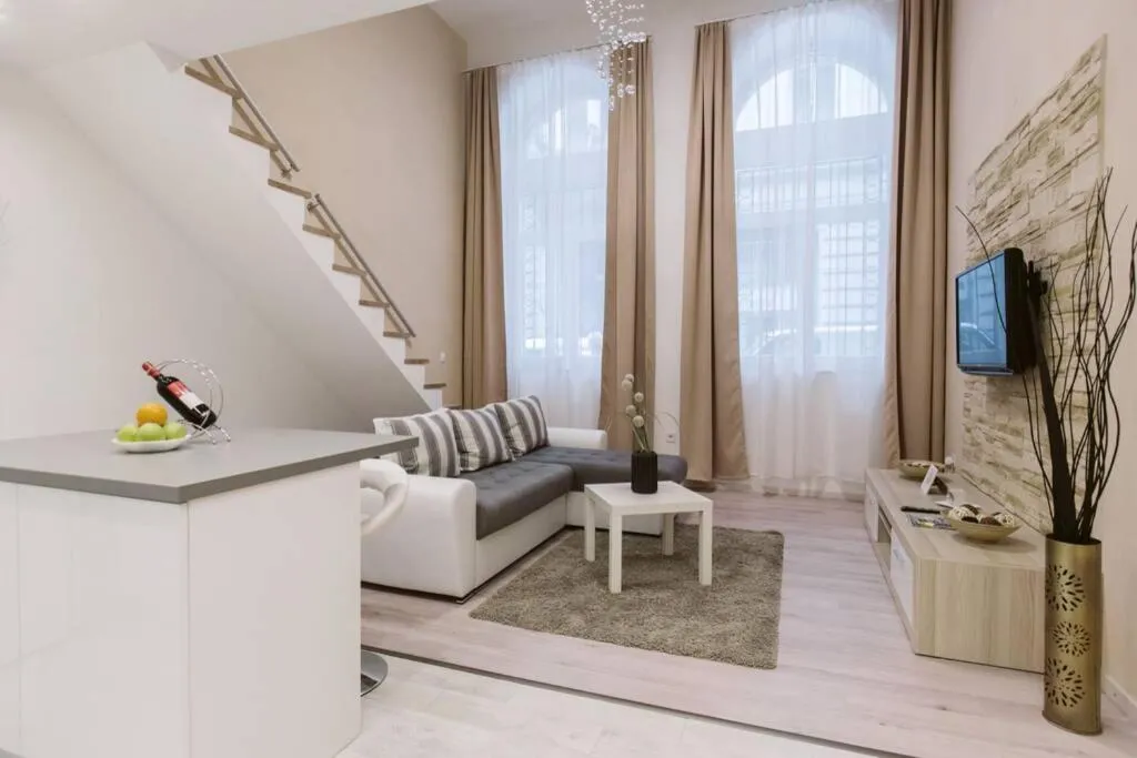 The Andrassy Avenue Apartment with AC, Budapesta, Ungaria
