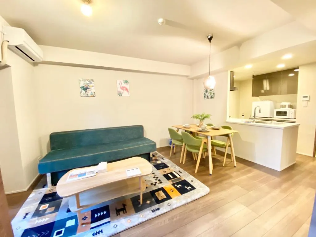 Akasaka Residence 2F, Tokyo, Japan