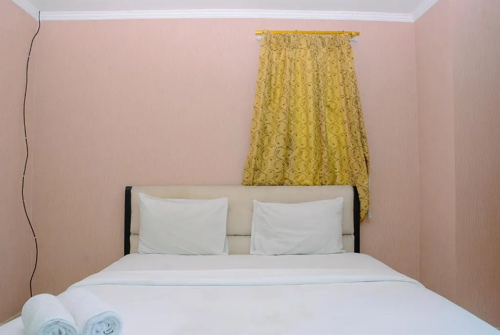 Minimalist and Cozy 2BR Apartment at The Boulevard By Travelio, Jakarta, Indonezia