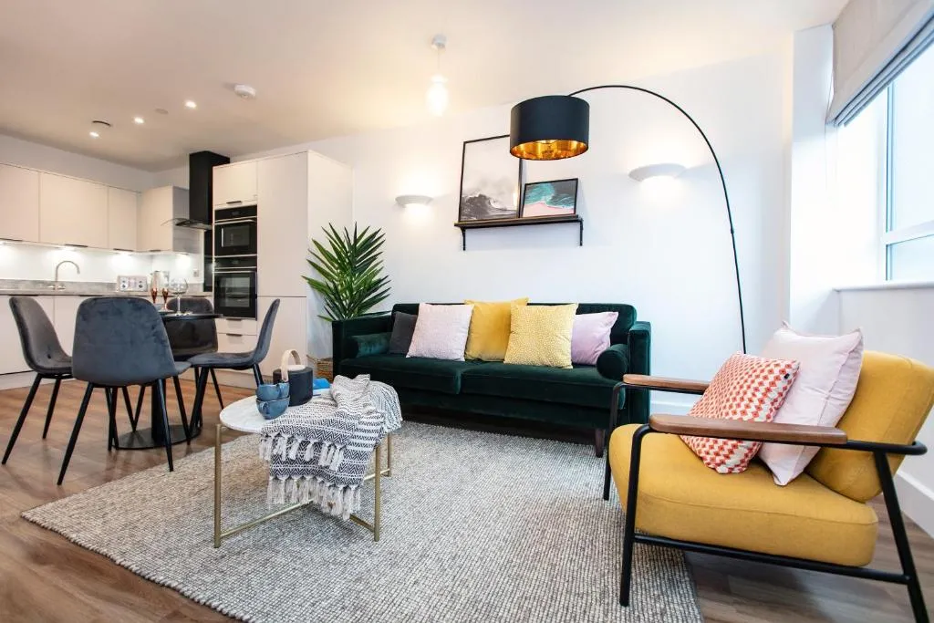 City Centre - Free Parking - Stylish 2 bedroom apartment, Bristol, United Kingdom
