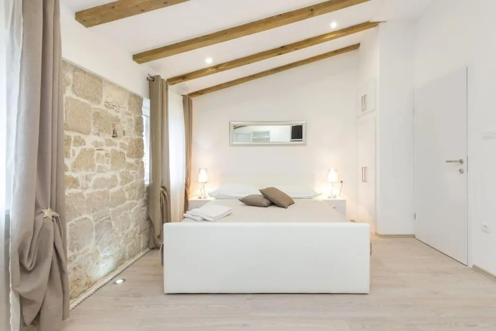 Silver 4- luxury apart in center, Split, Croaţia
