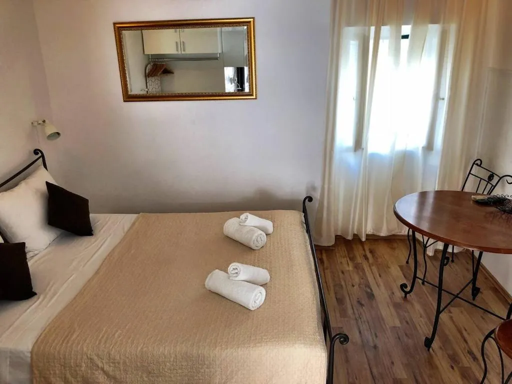 Comfy studio in traditional Dalmatian stone house, Split, Croatia