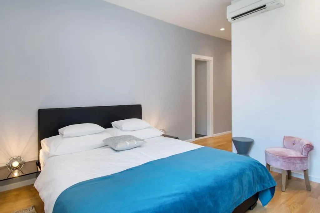Deluxe double room in Old Town---, Split, Croaţia