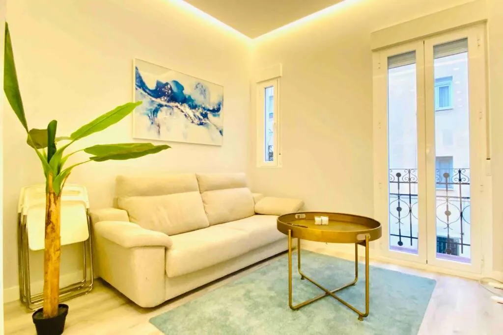 New apartment Bernabeu, Madrid, Spania