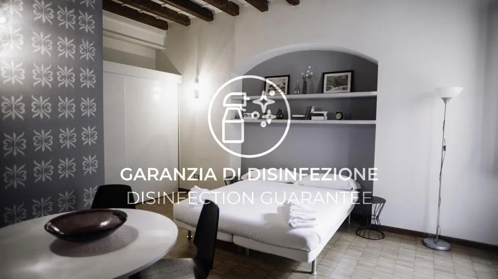 Italianway - Corso Como 8, Comasina, Italy