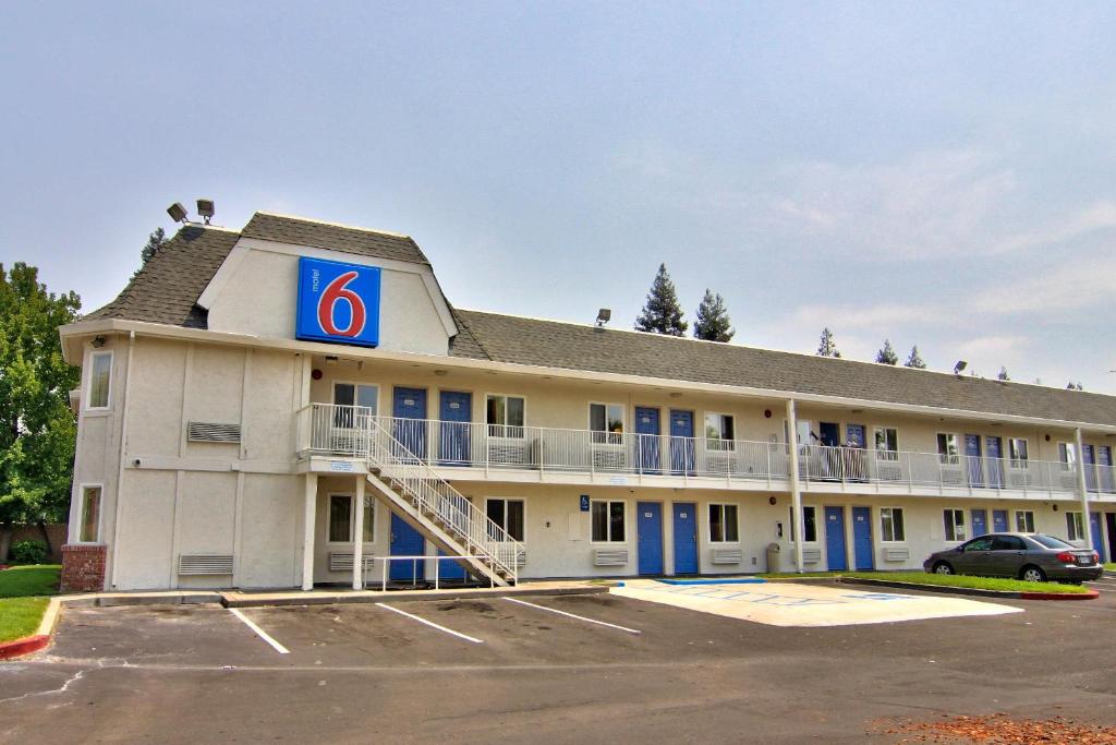 Motel 6-Sacramento, CA - South