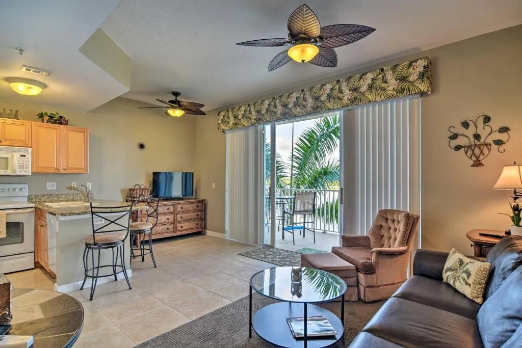 Waterfront Condo with Balcony&Views 3Mi to Beach, Kudrovo, United States