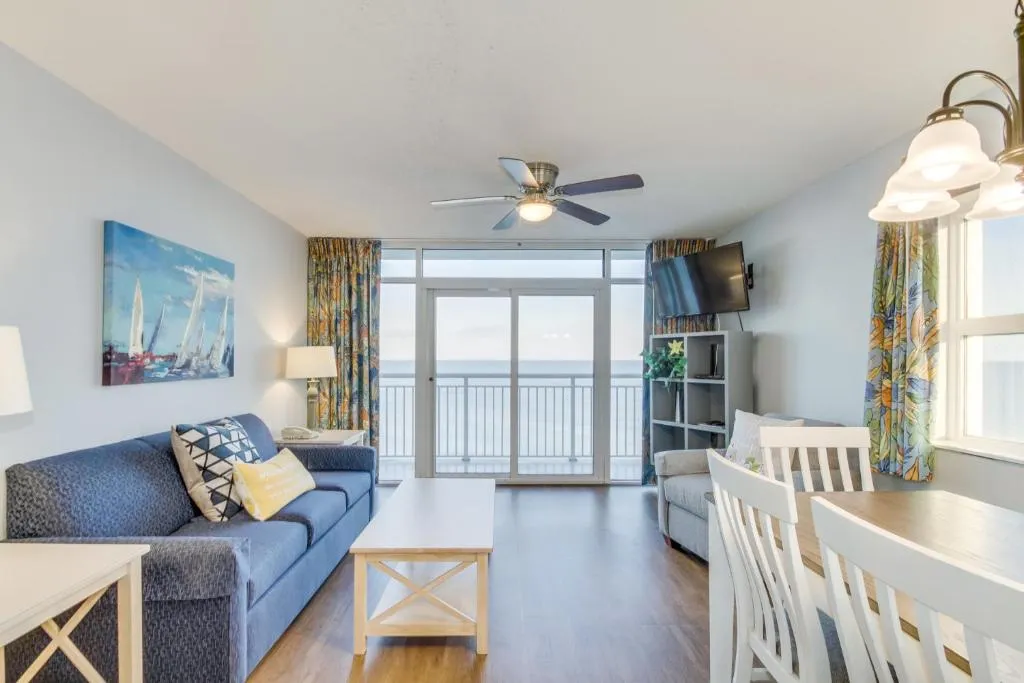 Hosteeva Oceanfront PH #67 in Atlantica Resort near Boardwalk, Myrtle Beach, Statele Unite ale Americii