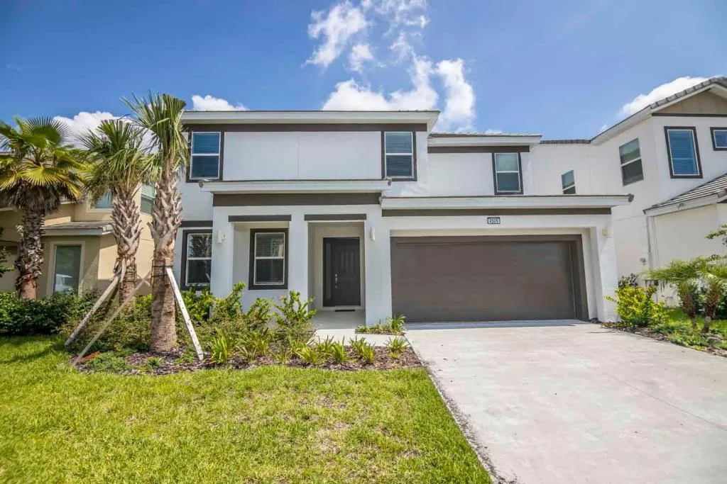 By Disney - Family Resort - 6BR Mansion W/ Pool!, Kissimmee, United States