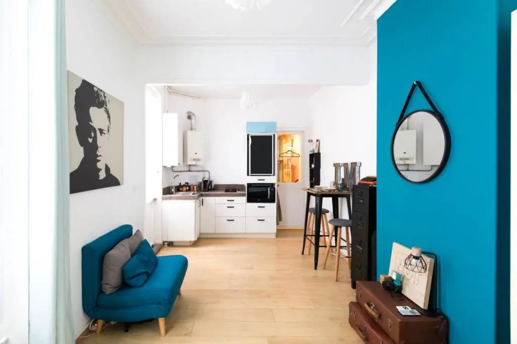 Charmant logement Parisien avec cour privative !, Paris, France