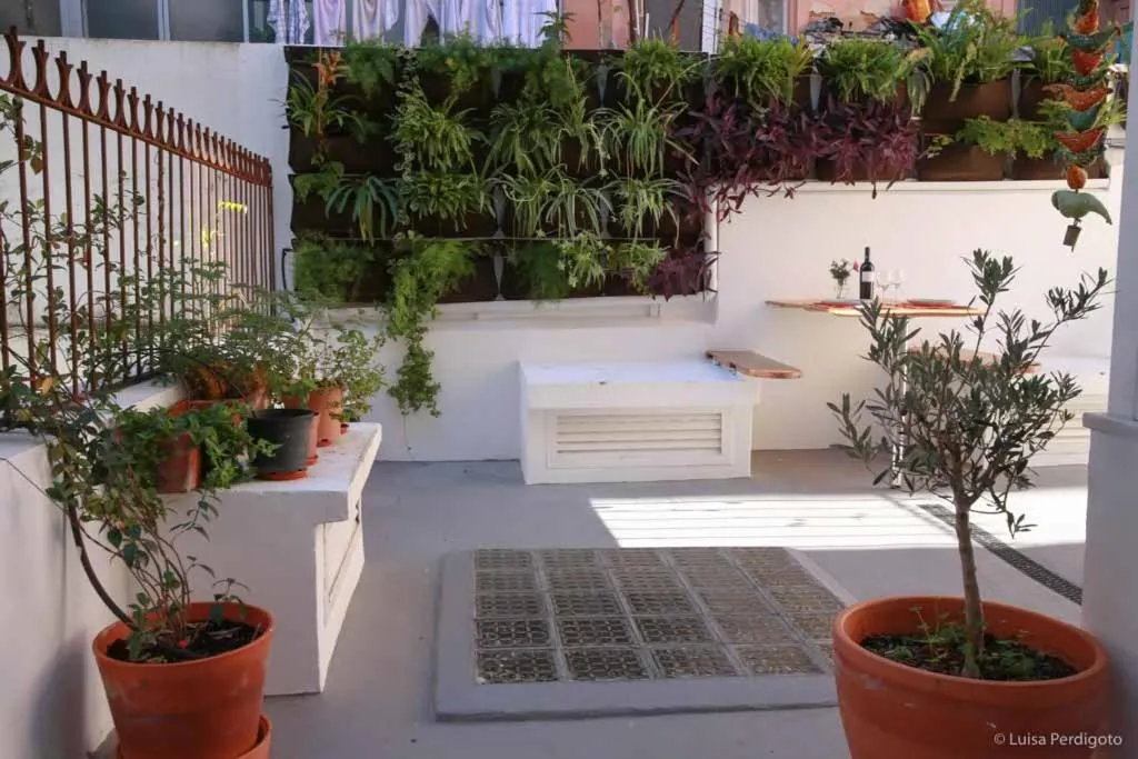 Charmoso apartamento, pátio verdejante- Lisboa-Olaias, Lisabona, Portugalia