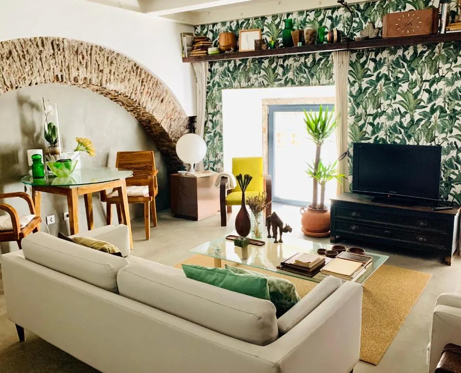 Old Stables Chiado - 1 bedroom in the green heart of Lisbon, Amadora, Portugal