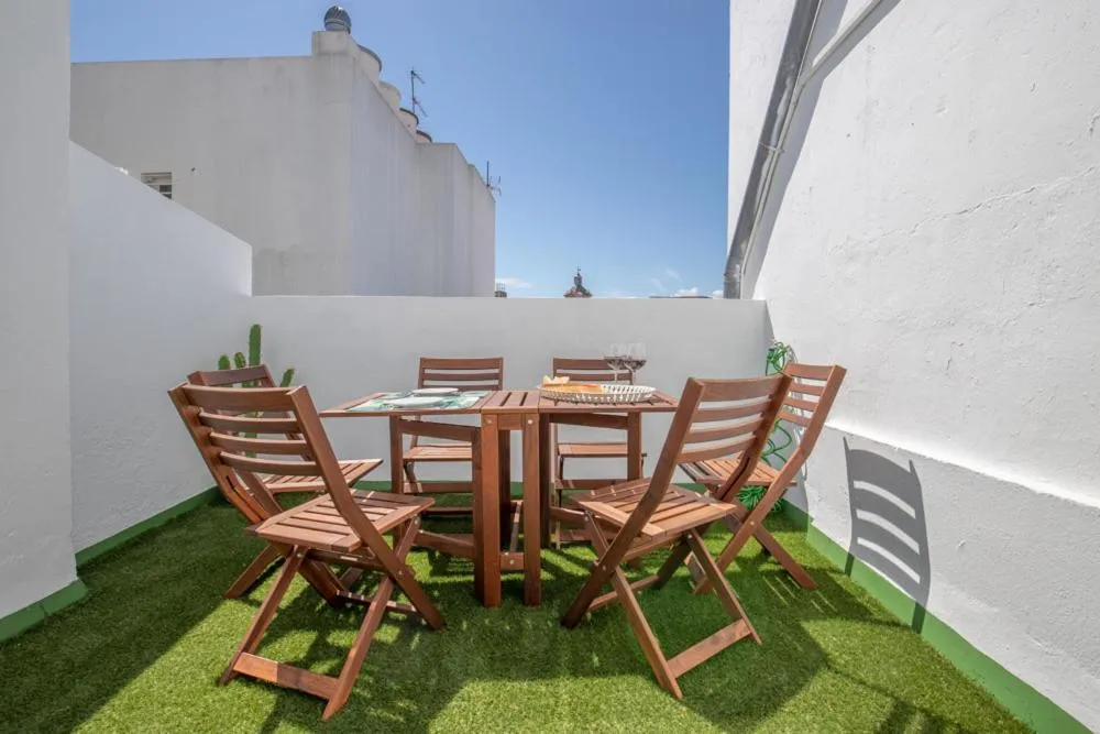 Fantastic duplex in old town with private terrace, Málaga, Spania