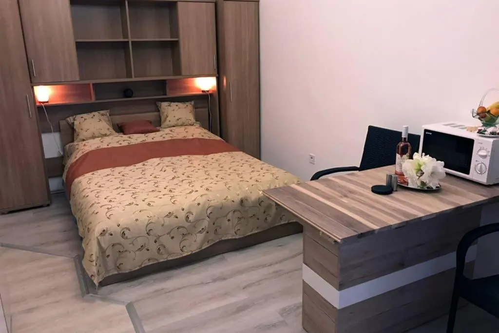 The Blaha Studio Apartment with AC, Budapest, Hungary