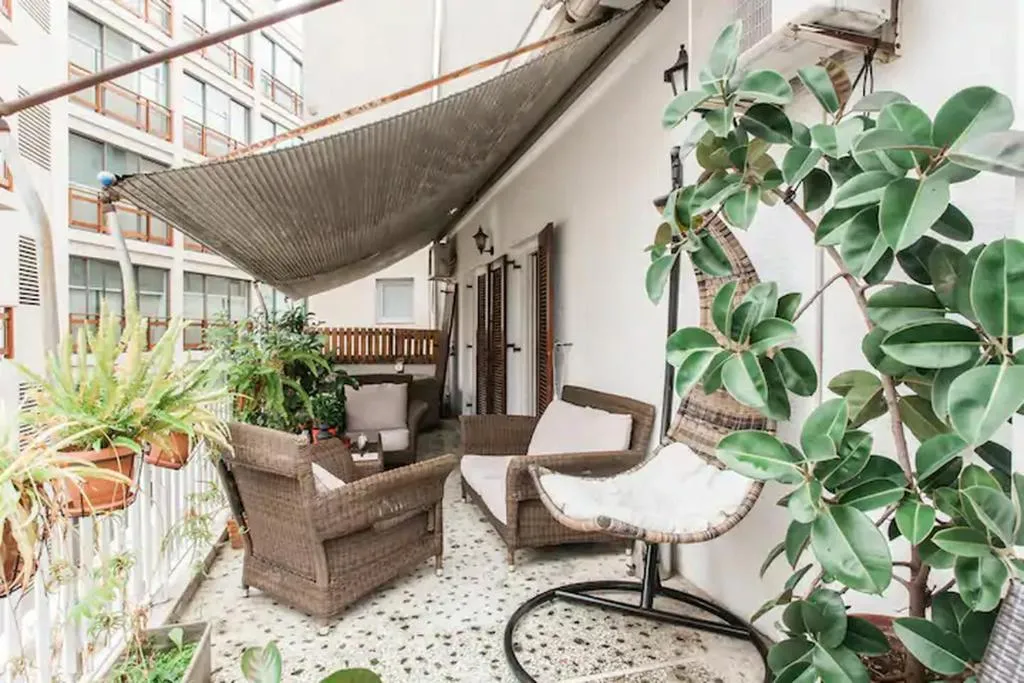 Elegant designed Apt and OpenAirHOT TUB-AcropolisView, Atena, Grecia