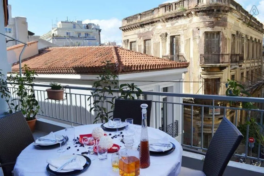 OpenAir HOT TUB/Big Balcony/Great Boutique Apt, Atena, Grecia
