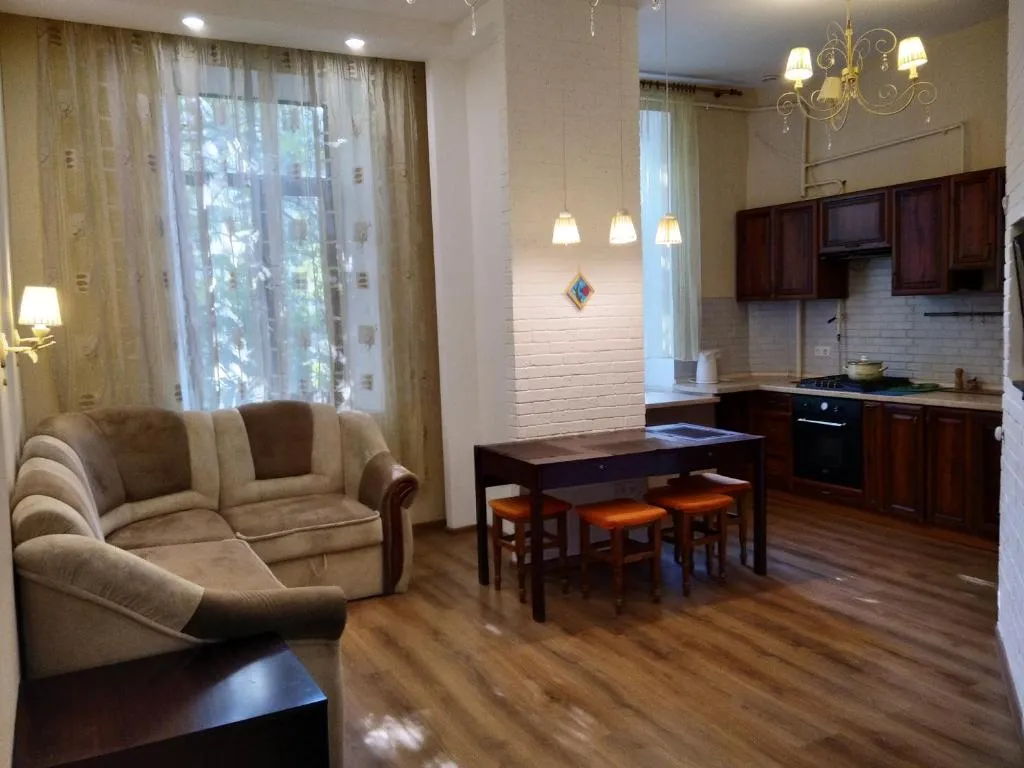 1 комнатная квартира с кухней студией, Odesa, Ucraina