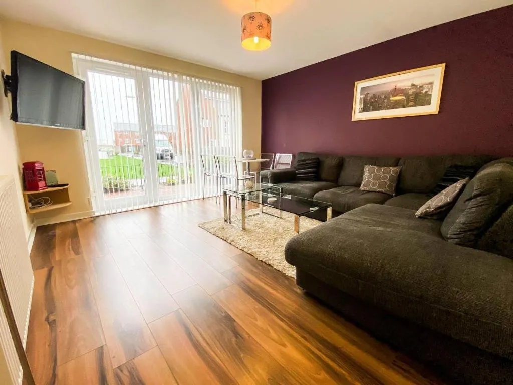 Glasgow Ellerslie Path 2bd Home - Parking, Glasgow, Marea Britanie